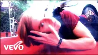 Wade Collins - Cry Like A Lion (Official iCarly Video)