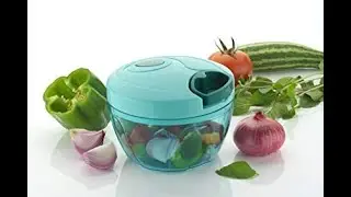 Amazon Brand - Solimo Plastic Compact Vegetable Chopper (350 ml, Green)