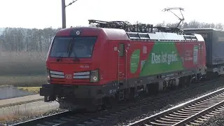 German Railway Electric Locomotive with Pocket Wagon Train