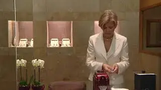 How to Clean a Cubic Zirconium Diamond
