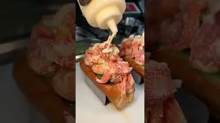 CALIFORNIA LOBSTER ROLLS from Red Hook Lobster in Brooklyn, NYC! 🦞🤤 Summer is coming! #DEVOURPOWER