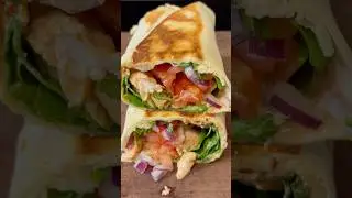 The Best 10-Min High Protein Chicken Wrap 🌯 Creamy & Healthy #shorts