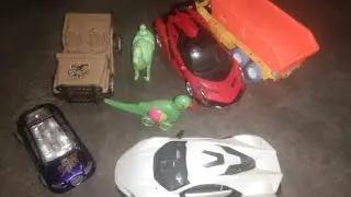 Lamborghini vs farrei , cars and animals fight 💢 #toy #zixu toy