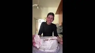 Prepariamo una ugly cake 🎂👩🏻&zwj;🍳  PAMELAPAOLINI 
