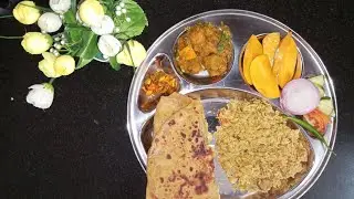Kaddu Aloo ki Sabji | Masala Rice | Chapatis | Mango Slices | Lunch ideas | Desi Indian Veg Thali