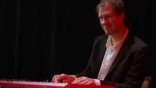 Tel de vlinders in de kamer van Kris Van Steenberge.