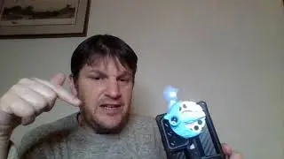 Обзор TheGeekChurch.com: подарочный набор проектора Moonlite и ролики с историями
