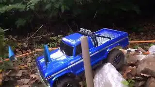 Redneck Rc Park! First course Crawl! Traxxas High Trail Truck