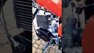 SZOK! Tak pracuje silnik MZ ETZ 251 po 30 latach! 🔥🏍 #mz #etz251 #2t #shorts