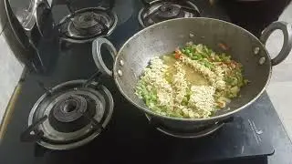 how to make vegetable Maggi/trying golgappa with Maggi/Is it yummy?