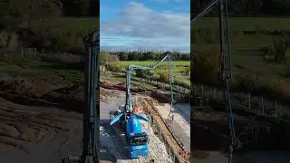 Fulfilling our newest job with the 35 metre pump #concretepump #concretemixertruck #concrete