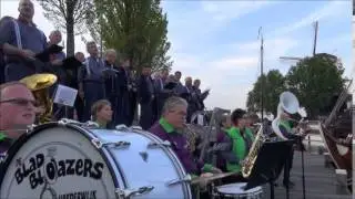 Serenade Tippezangers en de Bladbloazers