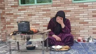 A mother's sorrow and tears over Iran's poor economic conditions and the future of her children.
