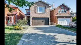 19 Berwick Crescent, Richmond Hill ON L4C 0B8, Canada