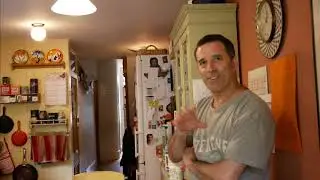 Cooking Lunch For a STRANGER who PLAYS US MUSIC in return!