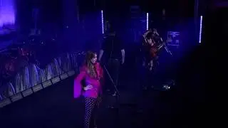 First Aid Kit perform Songbird in tribute to Christine McVie at Ancienne Belgique, February 8 2023