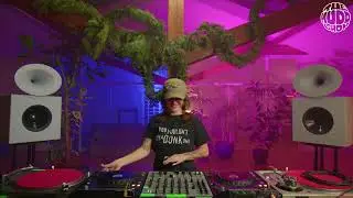 DJ Fuckoff | themuddshow