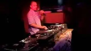 Dj D Style Explaining Scratch Techniques - Dj School