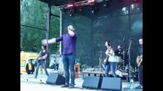 Clou - Island sun - Fingers Up (Mohelnice 21.7.2012)