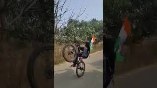 indian wala cycle wheelie #shortvideo #shortvideo #viralshort #stunt #cycle #stunt #coolvideo #india