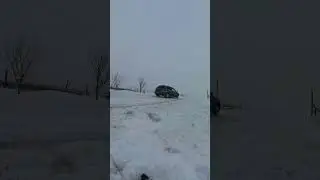 Having some FWD winter drifting fun I 4K 😂🔥