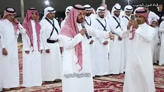 لحظة دخول المشهور #غازي_الذيابي  في حفل زواج رئيس فرقة النماص عبدالرحمن الكلثمي