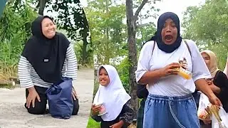 EPIC JUMP SCARE !! LIVING STATUE PRANK WILL MAKE YOU CRY LAUGHING! Statue Prank Indonesia, Prank