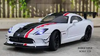 Dodge Viper 1:24 Scale XLG Diecast Model Car &ndash; Detailed Review & Close-Up