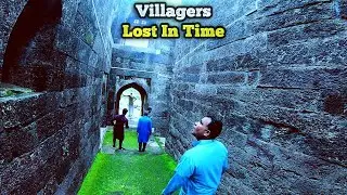 Villagers Did A Time Travel ! Tribal People Visit A 15th Century Ruined City