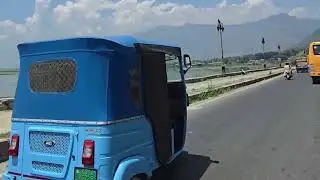 Dal Lake Srinagar Kashmir in 4K | Shikara Ride, Houseboats & Floating Market | Kashmir Tourism
