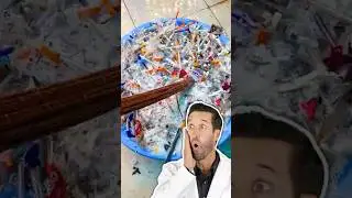 Врач смотрит на 