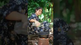 Easy Homemade Sausage Curry Recipe 🍗 Delicious Curried Sausages සොසේජ් මේ විදියට හදලා බලන්න #shorts
