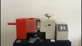 mini desktop injection molding machine