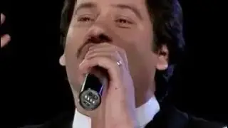 Zarwali afghan  pashto song da gir chapir pa ghruno
