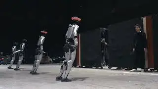 Unitree robots perform flips and somersaults in Zhejiang, China