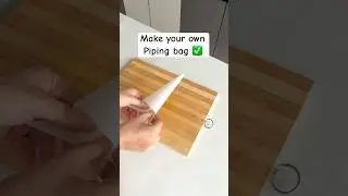 DIY piping bag🥰#pipingbag #bakinghacks #bakingtips #tipsandtricks #cakehacks #viralhacks #unique