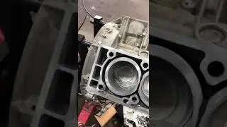 Rebuilding Mercedes Benz V8 278 Engine - Part 1