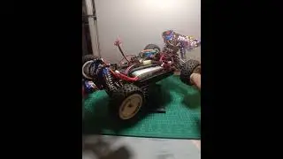 review stand RC car holder metal for repair station @Dwatoys_Channel #hobbyrccar #hobbyrc #buggyrc
