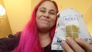 Tasting Roka Gouda Biscuits