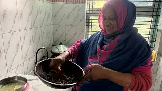 মিতা ফুম্মার  হাতের মসলা ছাড়া তরকারি!😛সেই স্বাদ
