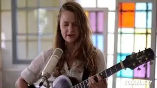 Folk Alley Session: Courtney Hartman - 