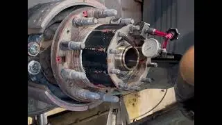 Bus and truck wheel bearing adjustment 