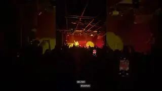 Los viejos en Fuck Off Room