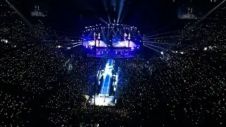 Taylor Swift HARMONISES with HERSELF?!