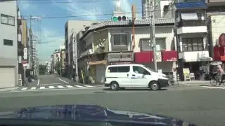 自動車の運転 交差点で右折のコツ