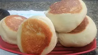 Make these stuffed buns in a pan without oven in a very easy way.