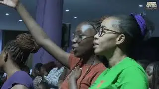 Worship Medley | Pastor Gift Kaputula | CrossOver 2024-2025 | Blessing Centre , Lusaka