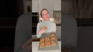 These GOOEY Healthier Pecan Pie Bars are addictive #glutenfree #shorts