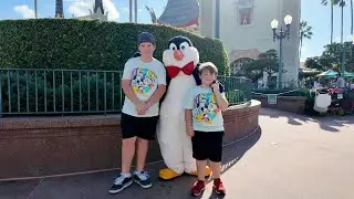 Встреча с мистером Пингвином из фильма &laquo;Мэри Поппинс&raquo; в Hollywood Studios в Disney World.