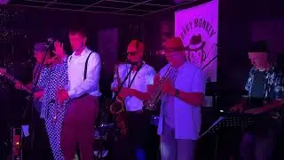 Funky Monkey Bubble Klub @ Mardons